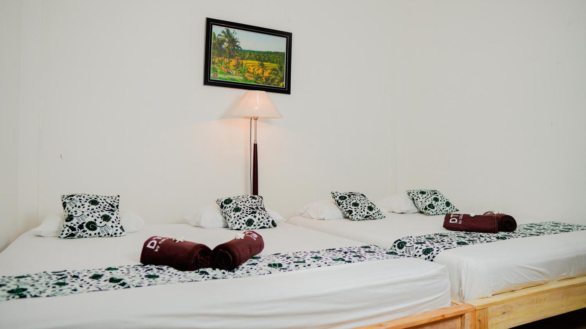 Dormitory Tourism Sritanjung Banyuwangi By Gajahsora Management Exterior foto