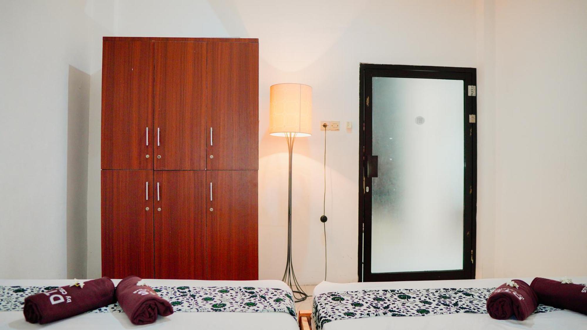 Dormitory Tourism Sritanjung Banyuwangi By Gajahsora Management Exterior foto